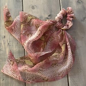 NWOT 4/25$ Anthropologie hair scarf